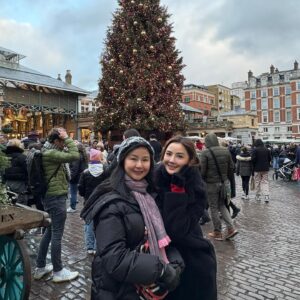 Charlene Choi Instagram - Merry Christmas 🎄❤️
Here are some Christmas Eve photo dumps 😝

#christmasparty2024
#happiestchristmasever 
#日日都好好笑
#衆志成城為聖誕 😏
#每個人都有自己功能 
#我愛嘅人同愛我嘅人都係身邊 ❤️❤️
