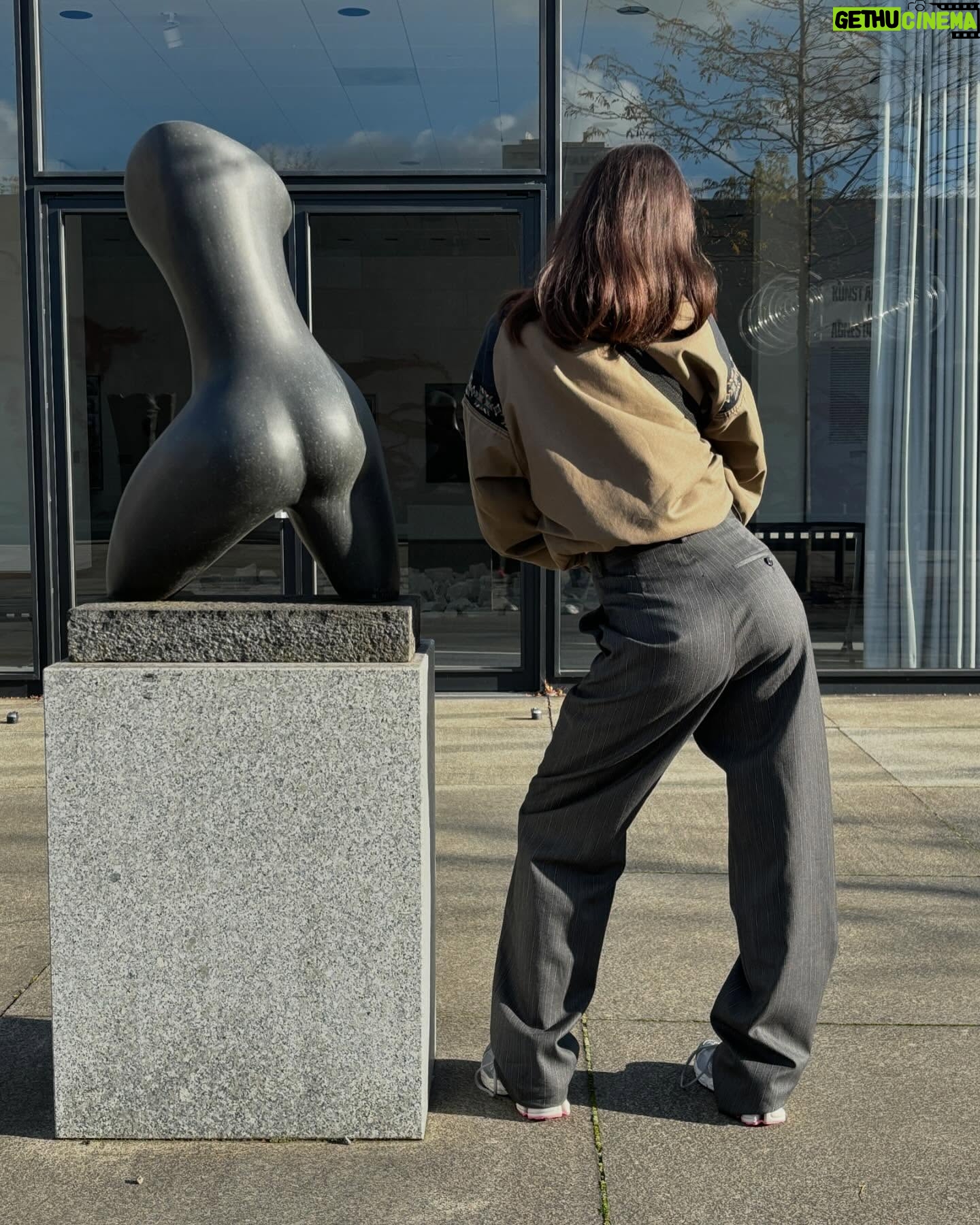 Charlotte Le Bon - 12.4K Likes - 1. Grande Daphnée, Renée Sintenis
2. Tall Striding Figure, Ernesto Di Fiori
3. L’automne, Henri Laurens
4. Vénus Noire, Marina Nunez Del Prado
5. Il crie, Marino Marini
📷 @francoischoquet