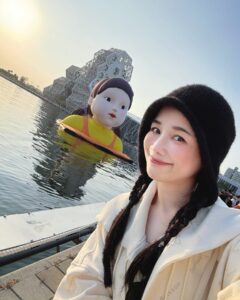 Actress Chien Hung HD Photos and Wallpapers January 2025
