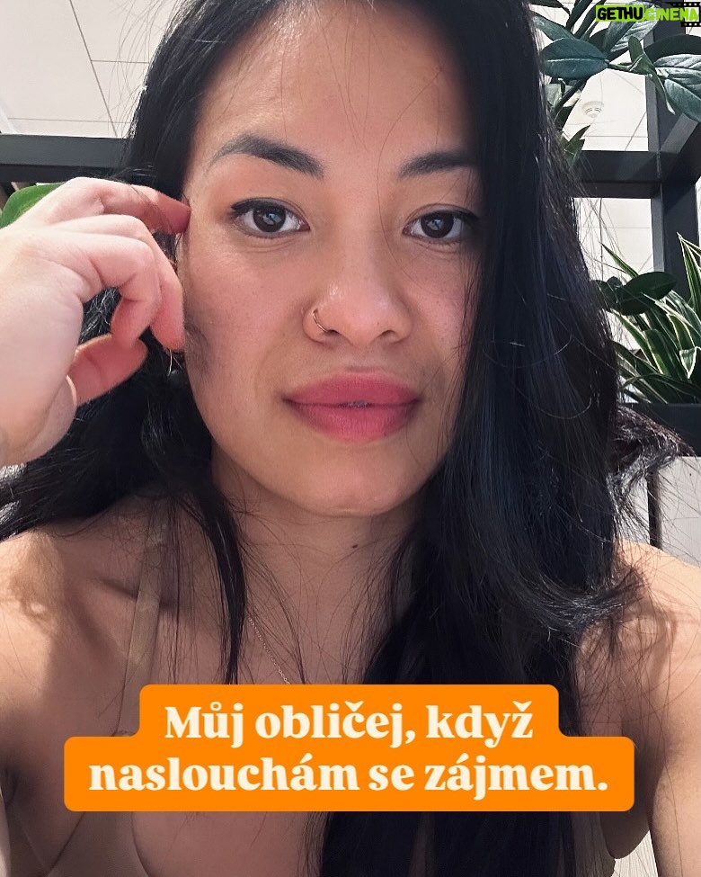 Chila Ta Thuy - 14.5K Likes - SWAJPUJTE DOLEVA. Kalendář Chili Ta 2025 edice Resting bitch face. 12 měsíců, tisíc emocí, jedna fotka, která se hodí ke všem ročním období. #imjudgingyou Napište mi do komentářů, co si myslíte, že se vám v roce 2025 třeba konečně podaří, nebo se za to zase odsoudíte.