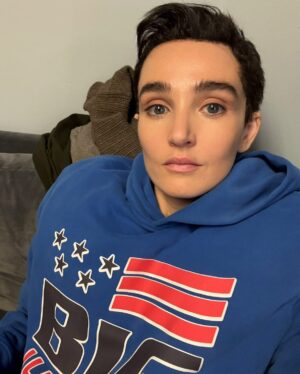 Chloe Fineman Instagram - Still thinking about this wig and Marcello’s yoked arms and the fact that i did get to meet @a.j.andbigjustice HOW MANY BIG BOOMS FOR THIS?! @nbcsnl