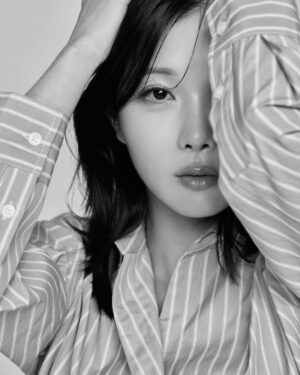 Cho Hyun-young Instagram - 스토리에만 올리고 피드에 올리는거 깜빡쓰..

몇번째가 젤 좋음?
