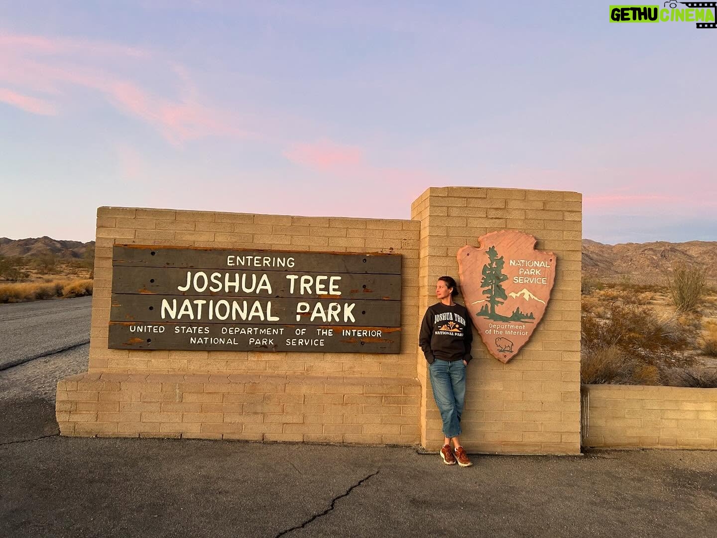 Christy Turlington - 61.5K Likes - “You are never too old to set another goal or to dream a new dream.” —C.S. Lewis
Not a bad start to 2025! Feeling blessed with my family in the desert under a sky full of stars and a waxing crescent moon. Thank you for the birthday wishes and love sent today. 💫