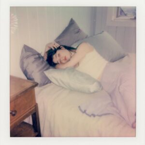 Clairo Instagram - The year of Charm 👠

Thanks to everyone who made it possiblé 
❤️