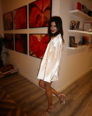 Clara Lago Instagram - Gracias a mi equipo fantasía de chapa, pintura y estilismos 💖 @paulasoroa @joseherrerastylist y gracias también a:
💄 @diorbeauty 
💇🏻‍♀️ @sebastianproes 
👗 @barolucasbl 
👠 @sophiawebster 
… por hacerlo posible 🥰🫶🏼