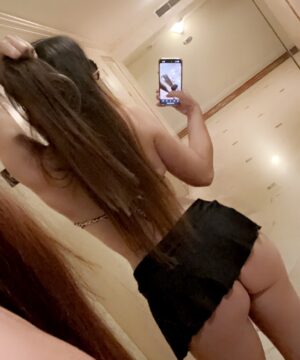 Claudia Romani Instagram - 🫠