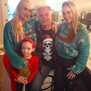 Coco Austin Instagram - Happy Birthday my dad!! Steve Austin!! Actually the original Steve Austin..lol
So many fond memories.. you have been the coolest of them all. Really no one compares!! You rock! Margarita time 🍸 All of your 5 kids are proud of you xoxo
Happy Birthday I love you!! ❤️