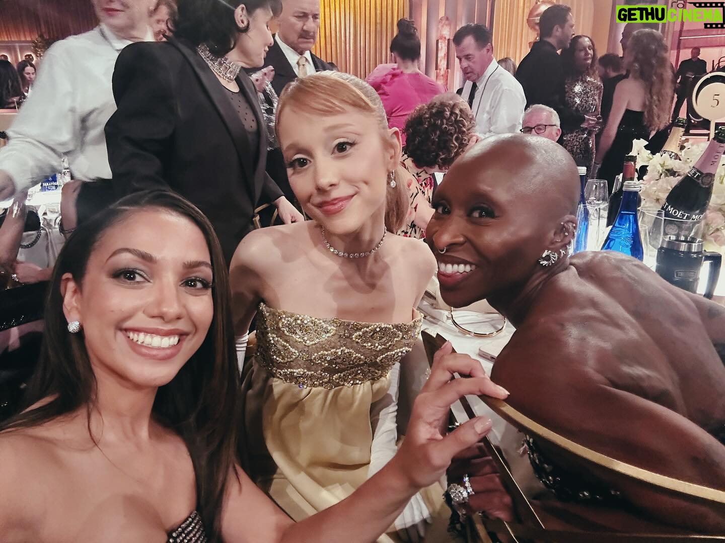 Corinne Foxx - 8.4K Likes - the girls 🩷💚