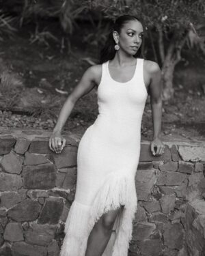 Corinne Foxx Instagram - a moment for the rehearsal outfit 💍🤍👰🏽‍♀️ 

styling: @daniandemmastyle 
hair: @marciahamiltonhair 
makeup: @marissa_tomaino 
photo: @victoriagoldphotography 
event: @gellerevents