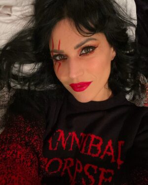 Cristina Scabbia Instagram - Festivities are over but there is so much to look forward to.
For example… a new video and song coming out in two days 😏

Who’s ready for Gravity?
What do you think this song will be about?

@lacunacoilofficial