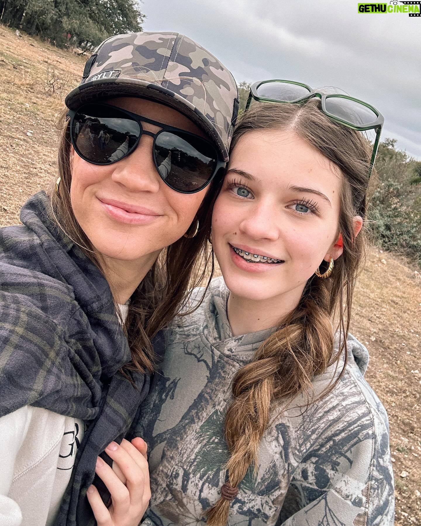 Danielle Busby - 71.4K Likes - Mama’s girls 🥰 A few pics I’m loving with my girls over the weekend. #itsabuzzworld #ranchlife #busbyventures