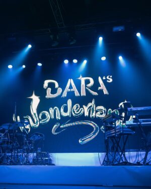 Dara Instagram - 2024 беше една от най-заетите, пъстрите, динамични, красивите ми години и колкото и да се опитвам да събера всичко в 10 снимки..няма шанс. За това ще продължавам да ви пускам такива постове❤️
Скоро ще кача повече неща от концерта. 
Прекарайте си феноменално днес ❤️