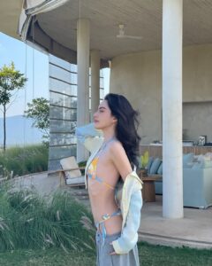 Actress Davika Hoorne HD Photos and Wallpapers January 2025