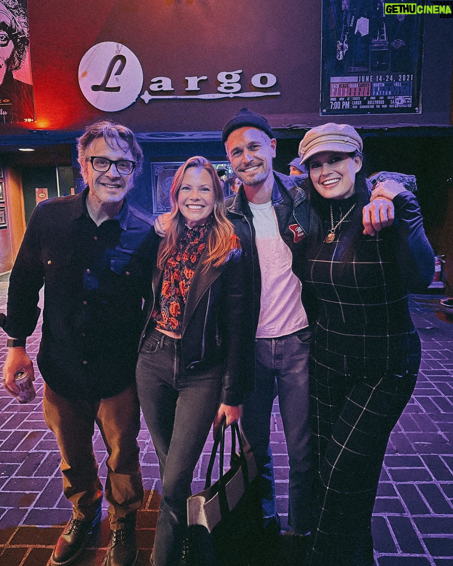 Dawn McCoy - 3 Likes - Who needs holiday magic when you’ve got @LargoLosAngeles magic with @NedBrower @SarahJaneMorrisTheActress and the newly beard-free smiles, music & musings of @MarcMaron?
Great show, fellas. GREAT show.
And, happy birthday weekend, Ned!