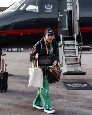 Dawn Staley Instagram - FLY. EAGLES. FLY. @philadelphiaeagles  See you on the other side of this flight!  Punch in the endzone.  Btw, that was pass interference.  And tread lightly cutie pie @TomBrady 🤣🤣🤣
