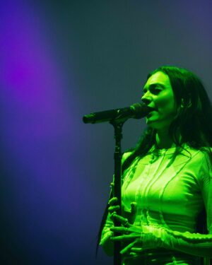 Daya Instagram - 3 cities in 3 days and my first time everrrr performing in Australia 🥵🇦🇺☀️ what a whirlwind of a weekend, thx for having me @palmtreefestival & thanks everyone for coming out early each night to watch, y’all really showed up and it made me so happy <33 pics from night 1 in Sydney & more to come :0