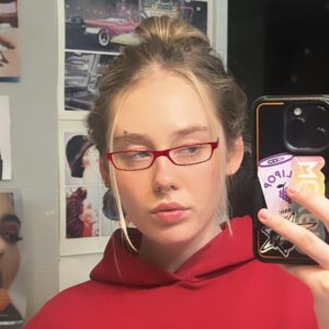 DeVore Ledridge Instagram - it’s freezing (it’s in the 50s)