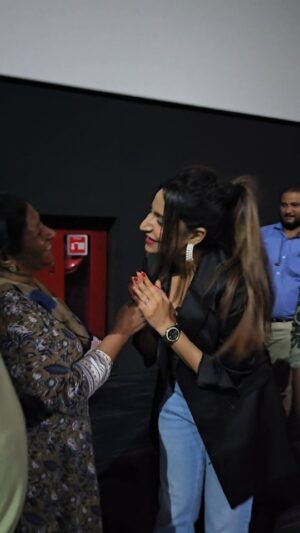 Debjani Deghuria Instagram - Huge 🫰🫶 Overwhelmed with love and gratitude! Today, I visited the cinema hall to gauge the public's response to 'Bhagia Bharija'.......
Your compliments, blessings, and love have filled my heart with gratitude. Thank you for appreciating my dedication and performance.
Keep showering your love, and I promise to continue giving my best! 

#BhagiaBharija #Grateful #Love #Appreciation  #BhagiaBharija #Gratitude 🫰🙏💛🧿