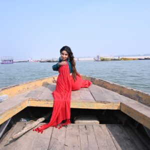Debjani Deghuria Instagram - 🫰❤️🛶 Grateful for this serene morning experience on the Ganges...A morning to remember: boating on the Ganges, Starting the day with divine vibes Har Har Gange ... 🫰🛶
 

Wearing @suta_bombay
 #GangaGhats #Banaras" 
 #BanarasDiaries #GangaGhats" 
#Debjani #debjanideghuria
#ActressLife #actressspirituality #journey #GangaGhats #Gratitude"