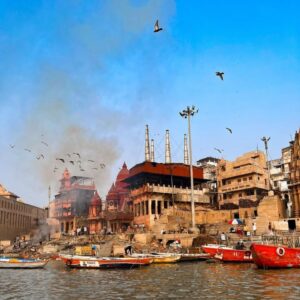 Debjani Deghuria Instagram - 🫰❤️🛶 Grateful for this serene morning experience on the Ganges...A morning to remember: boating on the Ganges, Starting the day with divine vibes Har Har Gange ... 🫰🛶
 

Wearing @suta_bombay
 #GangaGhats #Banaras" 
 #BanarasDiaries #GangaGhats" 
#Debjani #debjanideghuria
#ActressLife #actressspirituality #journey #GangaGhats #Gratitude"