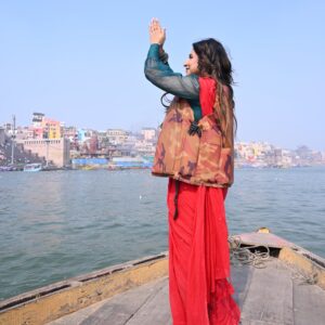Debjani Deghuria Instagram - 🫰❤️🛶 Grateful for this serene morning experience on the Ganges...A morning to remember: boating on the Ganges, Starting the day with divine vibes Har Har Gange ... 🫰🛶
 

Wearing @suta_bombay
 #GangaGhats #Banaras" 
 #BanarasDiaries #GangaGhats" 
#Debjani #debjanideghuria
#ActressLife #actressspirituality #journey #GangaGhats #Gratitude"