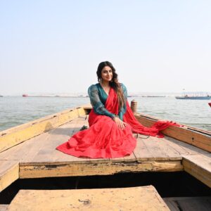 Debjani Deghuria Instagram - 🫰❤️🛶 Grateful for this serene morning experience on the Ganges...A morning to remember: boating on the Ganges, Starting the day with divine vibes Har Har Gange ... 🫰🛶
 

Wearing @suta_bombay
 #GangaGhats #Banaras" 
 #BanarasDiaries #GangaGhats" 
#Debjani #debjanideghuria
#ActressLife #actressspirituality #journey #GangaGhats #Gratitude"
