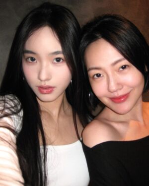 Dee Hsu Instagram - 我親愛的Lily 17歲了~謝謝妳當我女兒🥹媽媽今天真的很漂亮😊