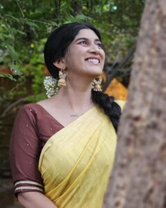 Actress Deeksha Joshi HD Photos and Wallpapers September 2024