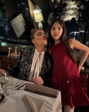 Demet Akalın Instagram - 2025♥️🌲🫶🏻❄️💖🤟🏼🧿