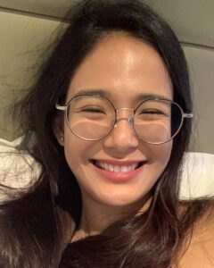 Actress Devon Seron HD Photos and Wallpapers December 2024