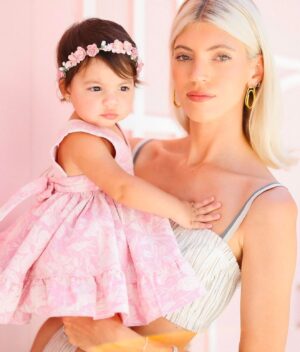Devon Windsor Instagram - 2024 was one for the books! I entered my 30’s, which to my surprise, I was more excited for than not excited for 🤣 My girls turned 3 and 1 years old! I traveled the world, and made so many beautiful memories with my family and friends 🩷 I am grateful for all of these moments ✨✨ Here’s to 2025!