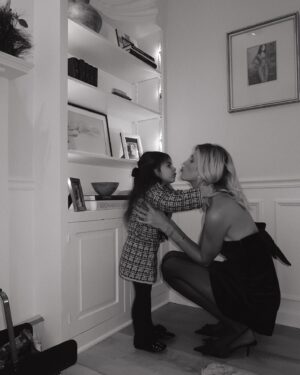 Devon Windsor Instagram - All I want for Christmas…