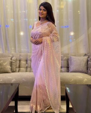 Dhamnashree Kadgaonkar Instagram - Leheraying Sari in Abu Dhabi …

Thank u @dhanwinrestaurant for inviting me..
It was lovely being there .. 

Beautiful Sari and blouse by @sgcreation_pune 
Jewellery @jizajewellerystudio 
Captured by @sjlivedubai_sagarjadhav 

#dhanashrikadgaonkar #abudhabi #eventlife #event #sariinabudhabi