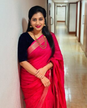 Dhanalakshmi Saminathan Instagram - வளம் பொங்கட்டும் வாழ்வு பொங்கட்டும்🎋🌾

இனிய தைத்திருநாள் நல்வாழ்த்துகள்💕✨

#pongal2025 #happypongal #dhanasaminathan