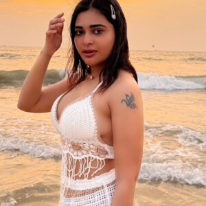 Actress Dharsha Gupta HD Photos and Wallpapers February 2025