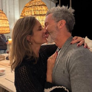 Diana Bolocco Instagram - Bienvenido 2025. 365 nuevas oportunidades para cumplir los sueños ❤️❤️❤️❤️❤️