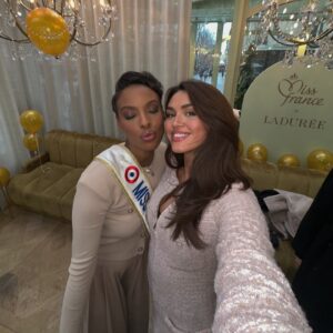 Diane Leyre Instagram - Le fameux déjeuner post couronnement 👑
Bravo aux équipes @missfranceoff @fredgilbertoff pour les scores d’audience, quelle fierté !
J’ai pu à nouveau serrer dans mes bras @angeliqueaf_off ❤️