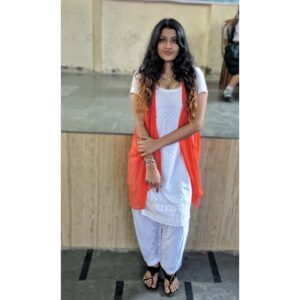 Divya Saurabh Kedar Instagram - ...... thinking of a caption