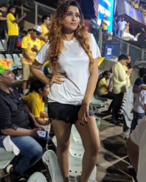Divya Saurabh Kedar Instagram - Csk vs Srh 
IPL FINAL.

Latepost#wankhedestadium#iplfinal#cskvssrh#ipl2018#oneplus3photography#neversettle