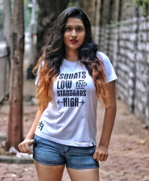Divya Saurabh Kedar Instagram - Life is a party,
Dress like it.
.
Picture by @krazy_karry .
Tshirt @roundneck.in