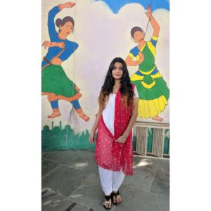 Divya Saurabh Kedar Instagram - ...... thinking of a caption