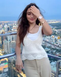 Actress Donal Bisht HD Photos and Wallpapers November 2024