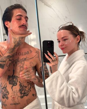 Dove Cameron Instagram - fastest year of my life. i only wish i met you sooner. ti amerò per sempre