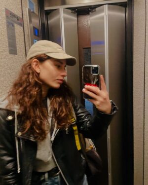Ece Yaşar Instagram - En iyi çıkışlarım veya en iyi inişlerimden bir demet💐