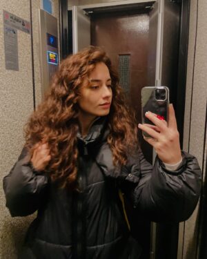 Ece Yaşar Instagram - En iyi çıkışlarım veya en iyi inişlerimden bir demet💐