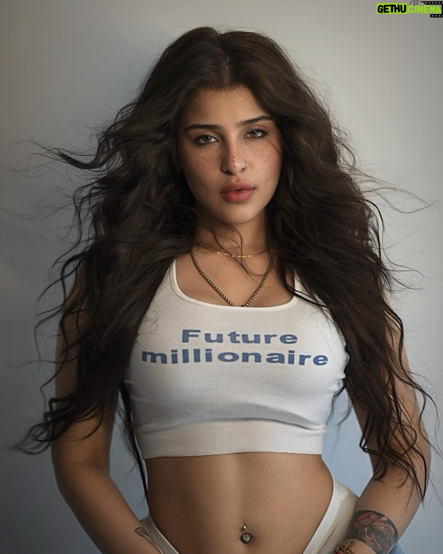 Edin Rose - 150.6K Likes - face card got no spending limit 💁🏻♀️