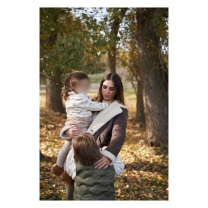 Elena Furiase Instagram - 🍁…y todo el amor… 

📸 gracias @silvanazazophoto por esta sesión tan bonita y respetuosa 🙏🏽