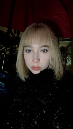 Elita Harkov Instagram - Girls on the Internet