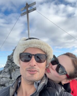 Ellen Adarna Instagram - Happy 48th Birthhday My GOR! Our Papa D! I love you forever and ever and ever!! ❤️💕🤣😂😍😘 @ramsayderek07