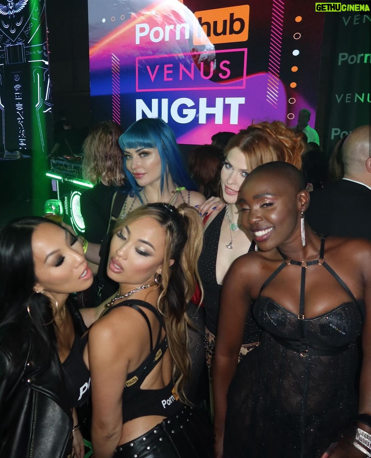Elly Clutch - 19.5K Likes - THANK YOU, VENUS BERLIN. 🖤🧡
I am the luckiest girl in the universe. I am so grateful for the friendships I have created and nurtured through this career; I am constantly in awe of those around me and I can’t believe I finally found where I belong. :’) You’re a breath of fresh air for a girl like me!!!!!!